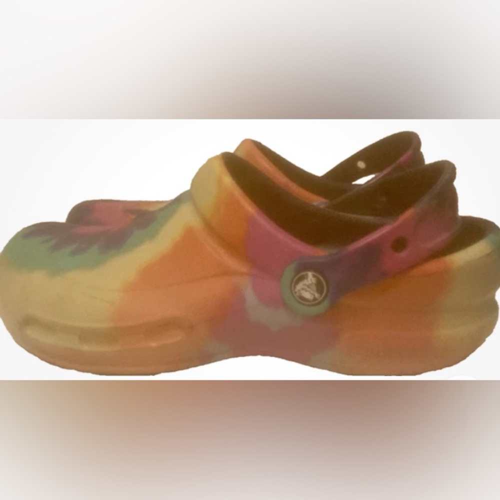 Unisex Mens Size 6/Womens Size 8 Rainbow Tie-Dye style Crocs NWOT & Unworn
